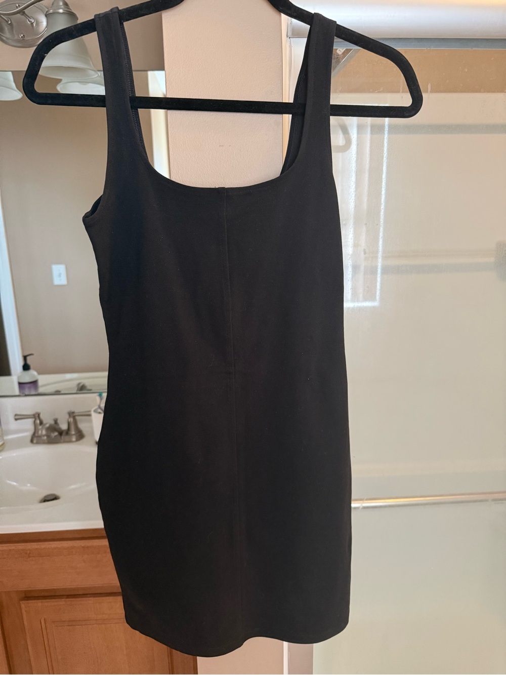 ALOSOFT HEAD START Yoga Black Sleeveless Scoop Neck Shift Dress